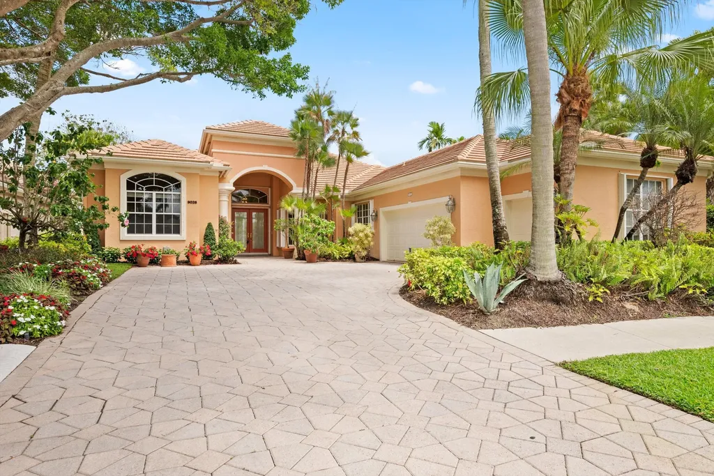 9026 Lakes Boulevard West Palm Beach FL 33412