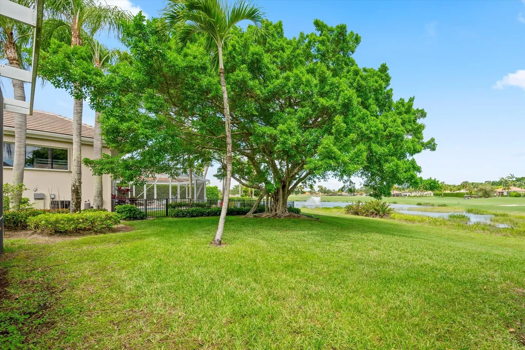 9026 Lakes Boulevard West Palm Beach FL 33412