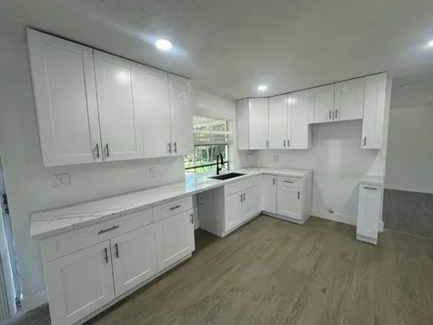 6260 SW 6th Street Margate FL 33068