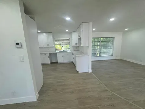 6260 SW 6th Street Margate FL 33068