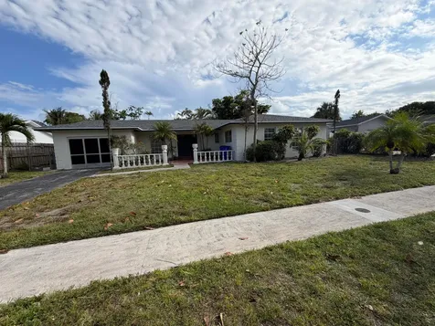 6260 SW 6th Street Margate FL 33068