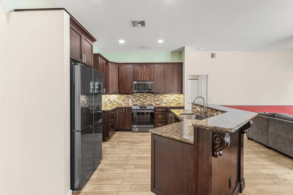 16304 68th Street N Loxahatchee FL 33470