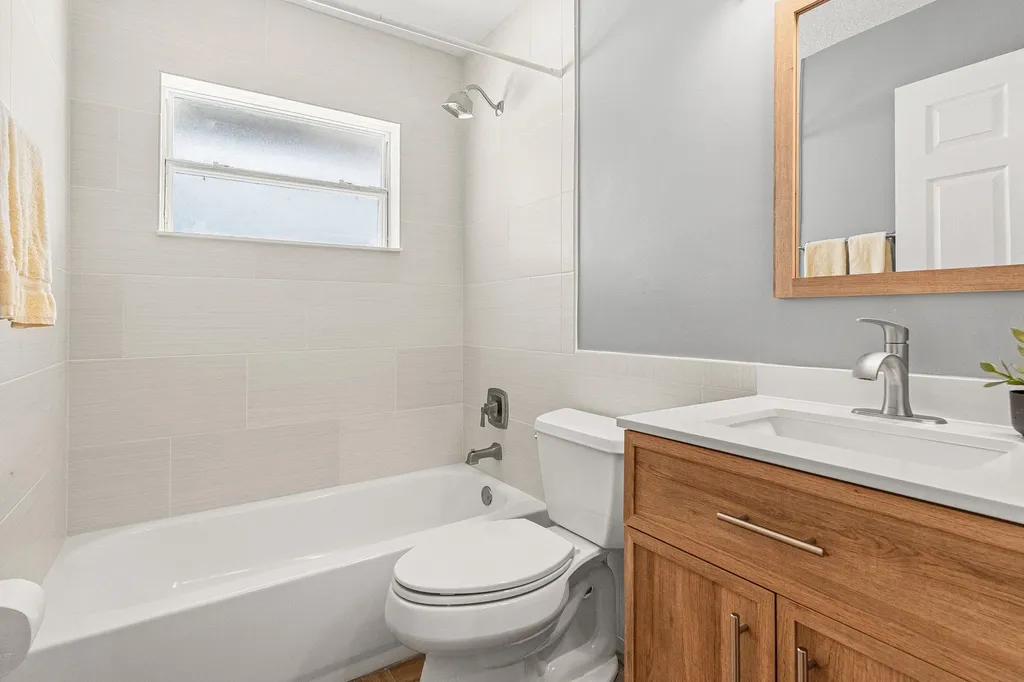 16304 68th Street N Loxahatchee FL 33470