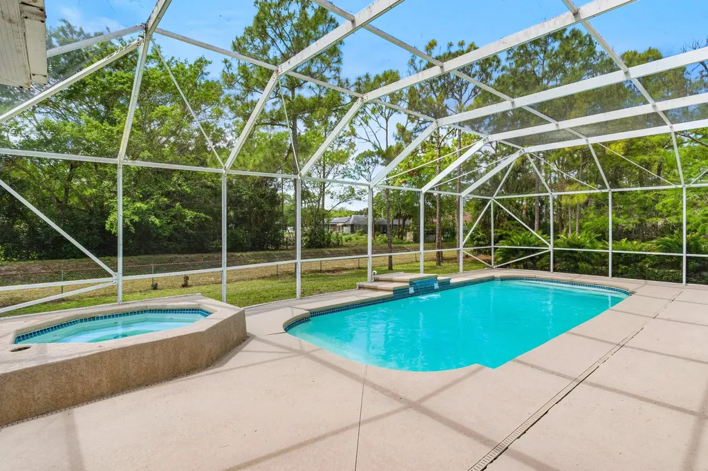 16304 68th Street N Loxahatchee FL 33470