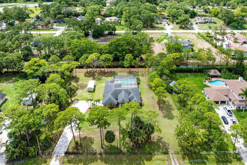 16304 68th Street N Loxahatchee FL 33470
