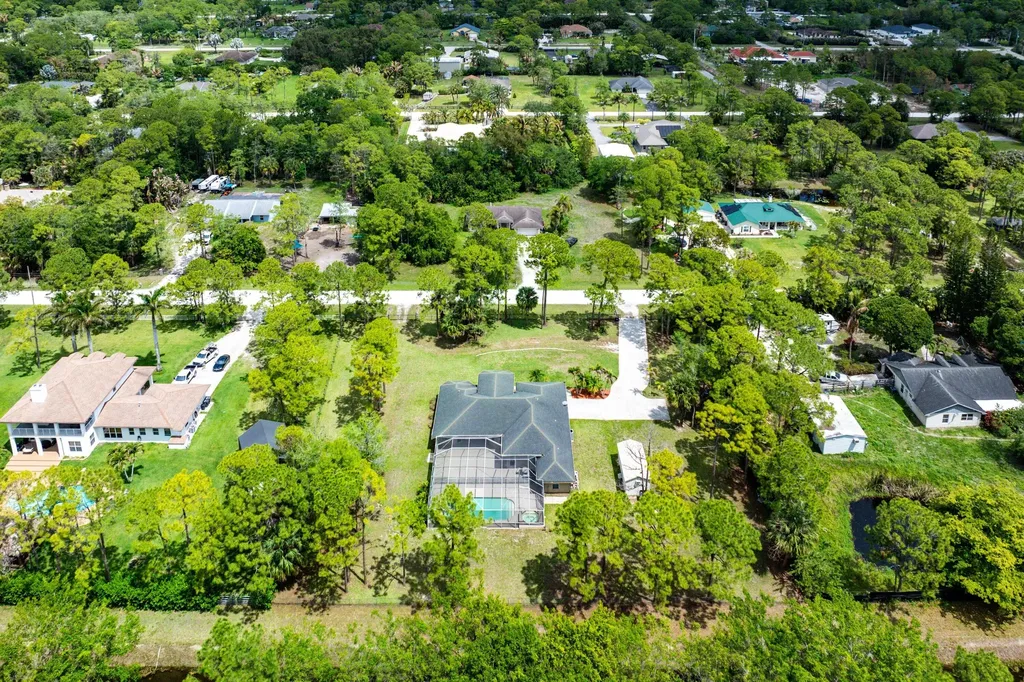 16304 68th Street N Loxahatchee FL 33470