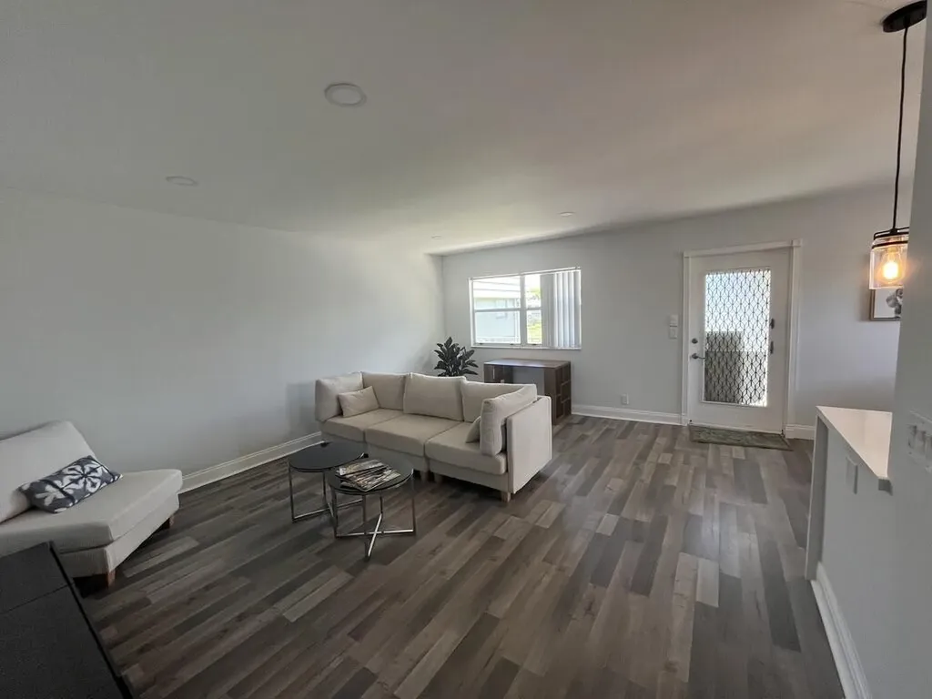 716 Monaco Court Delray Beach FL 33446