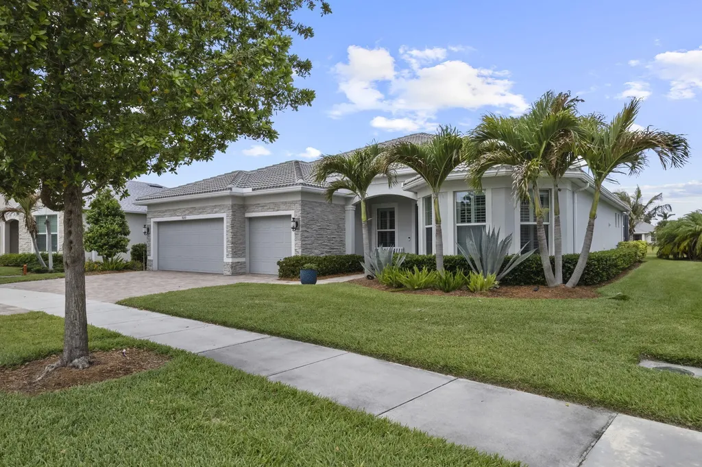 9271 Sinoper Lane Port St Lucie FL 34987
