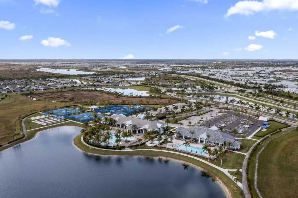 9271 Sinoper Lane Port St Lucie FL 34987