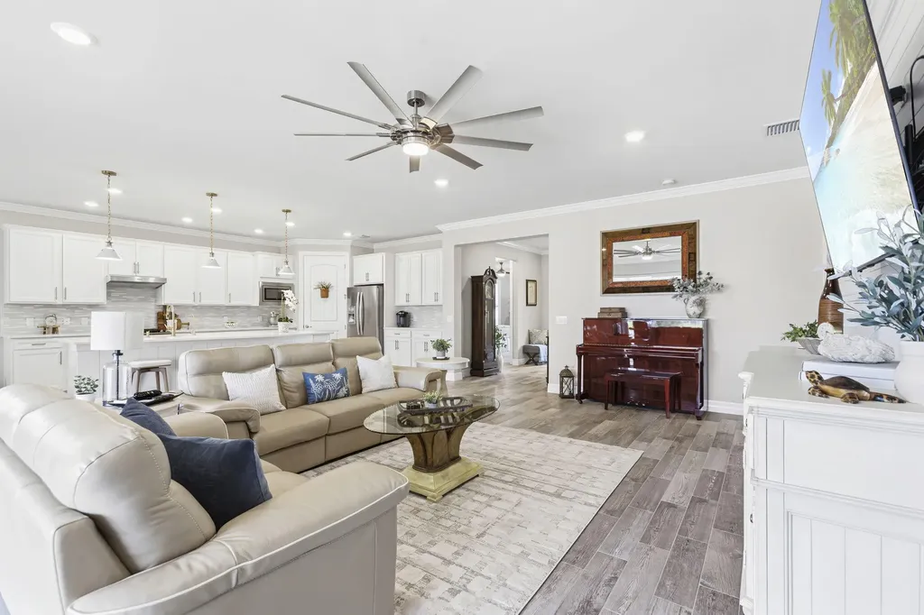 9271 Sinoper Lane Port St Lucie FL 34987