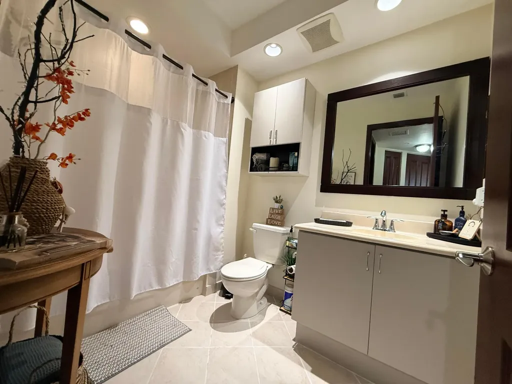 3055 NW 126th Avenue Sunrise FL 33323