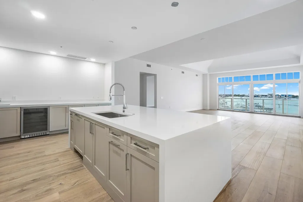 180 Lake Drive Palm Beach Shores FL 33404