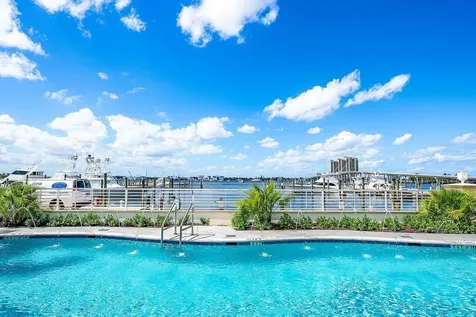 180 Lake Drive Palm Beach Shores FL 33404