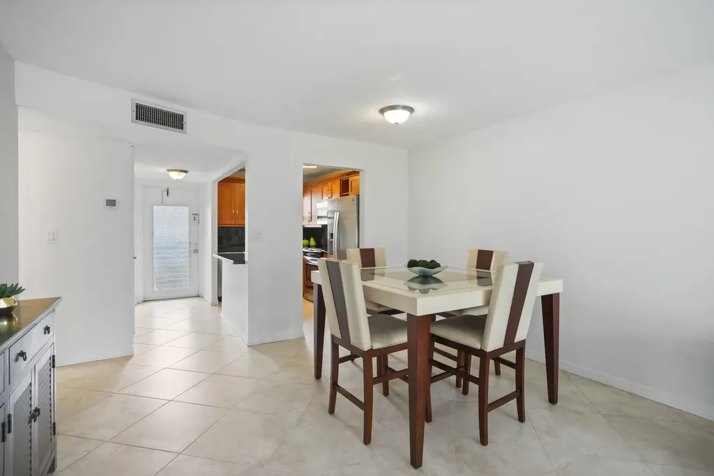 2781 N Pine Island Road Sunrise FL 33322