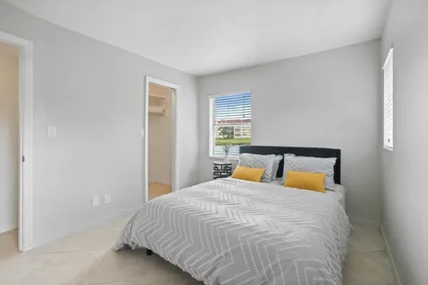 2781 N Pine Island Road Sunrise FL 33322