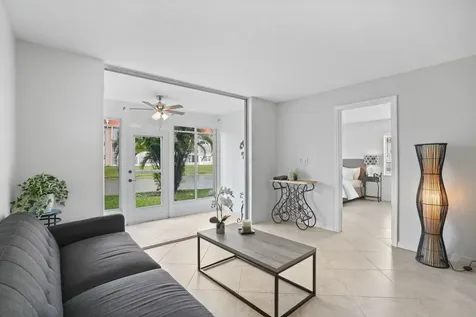 2781 N Pine Island Road Sunrise FL 33322
