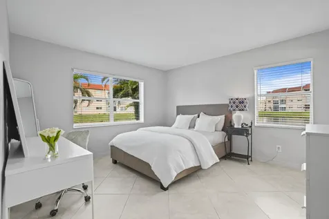2781 N Pine Island Road Sunrise FL 33322