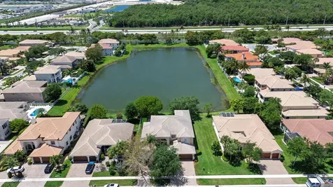 7244 Vía Abruzzi Lake Worth FL 33467