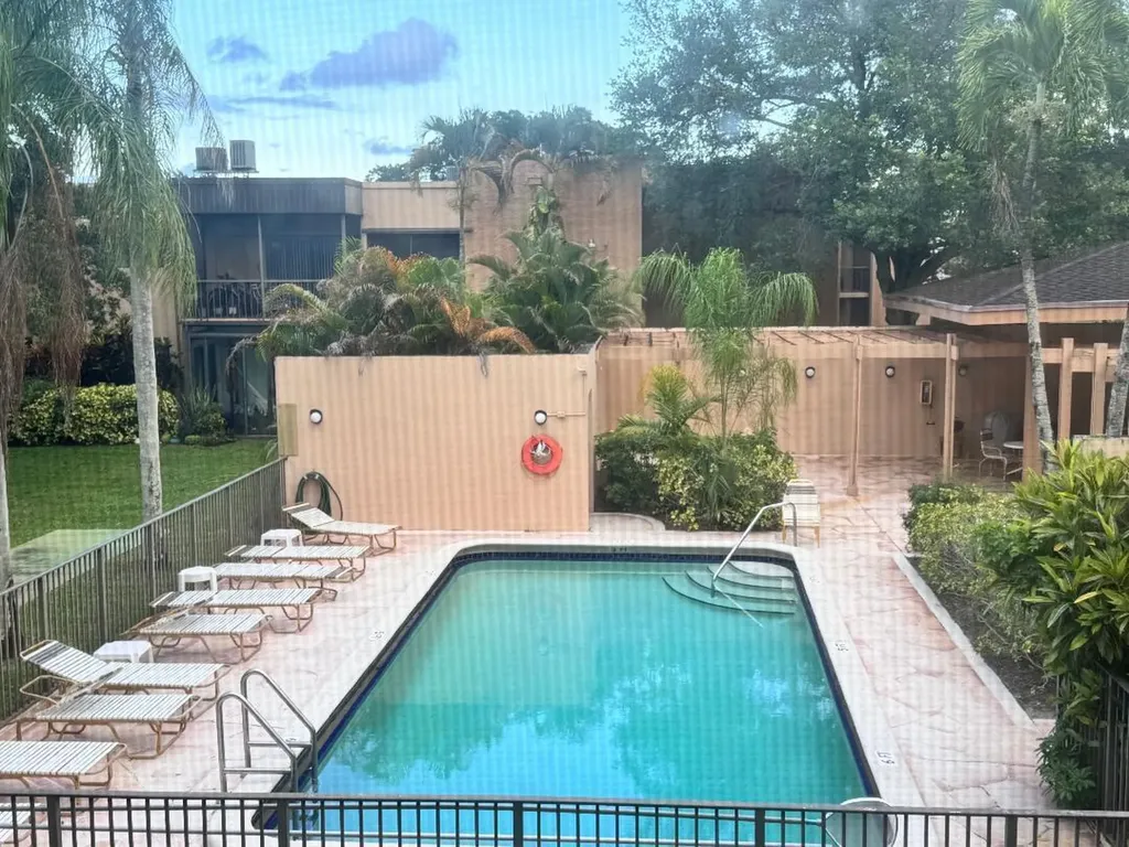 8901 N New River Canal Road Plantation FL 33324