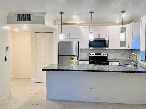 8901 N New River Canal Road Plantation FL 33324