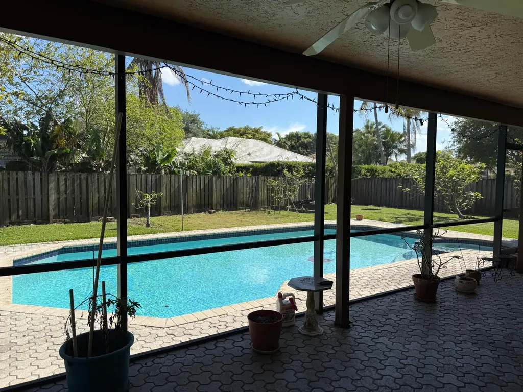3104 Peachtree Circle Davie FL 33328