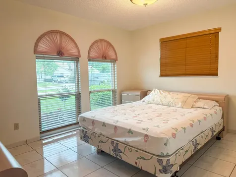 3104 Peachtree Circle Davie FL 33328