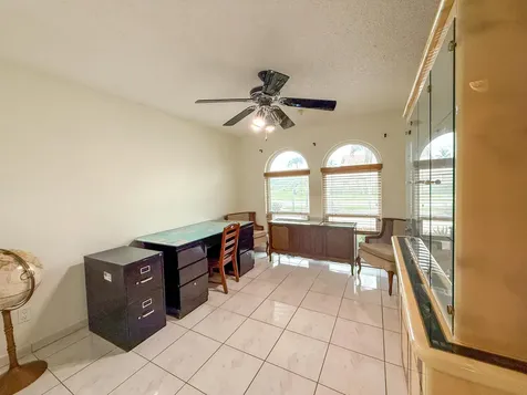3104 Peachtree Circle Davie FL 33328
