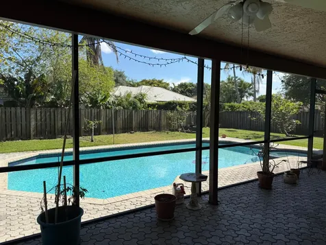 3104 Peachtree Circle Davie FL 33328