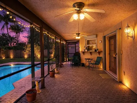 3104 Peachtree Circle Davie FL 33328