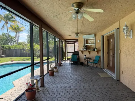 3104 Peachtree Circle Davie FL 33328