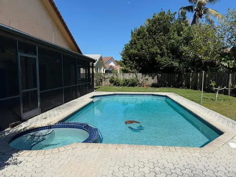 3104 Peachtree Circle Davie FL 33328
