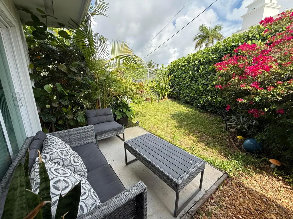 203 Seacrest Lane Delray Beach FL 33444