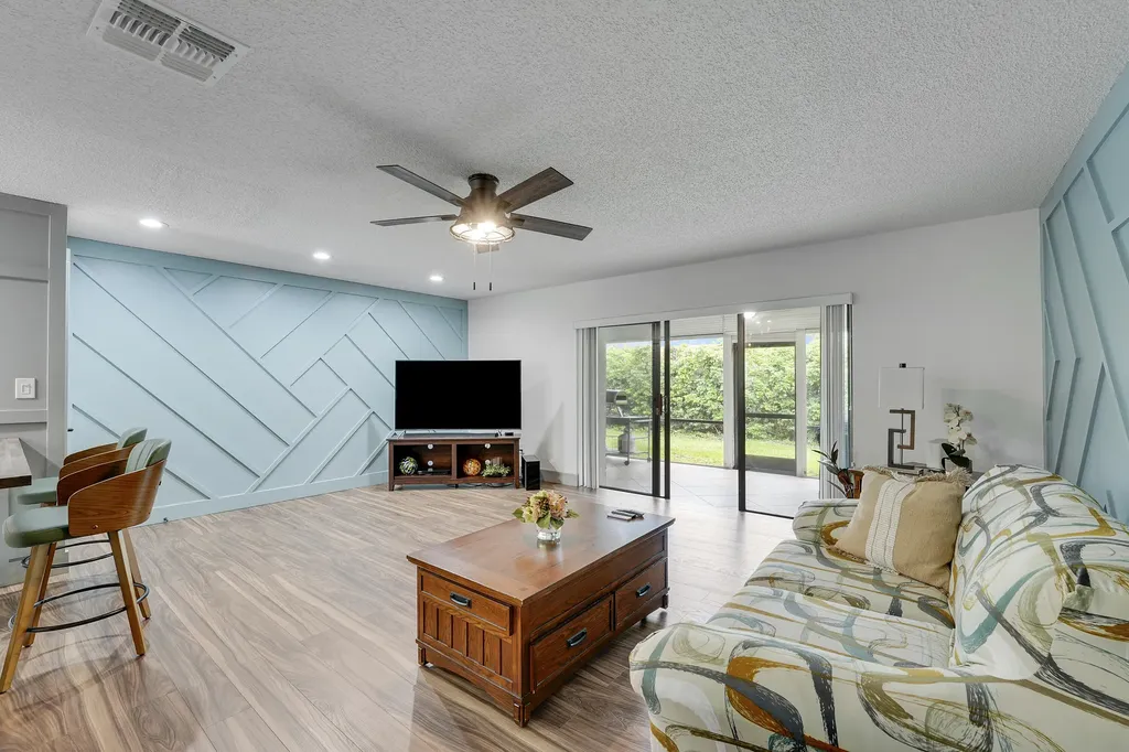21691 Cypress Road Boca Raton FL 33433