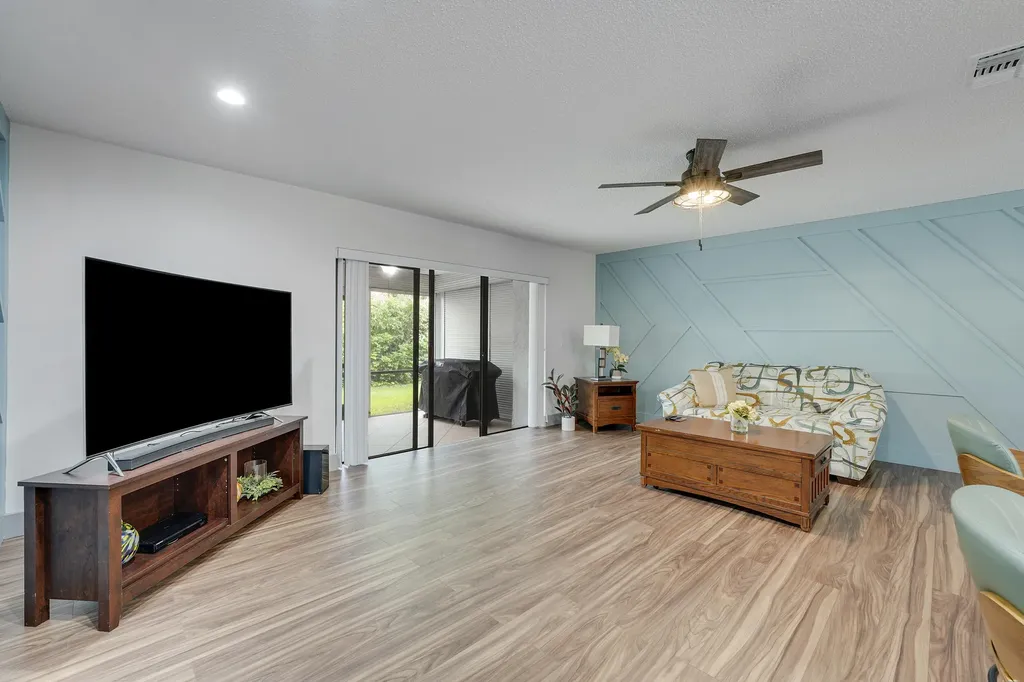 21691 Cypress Road Boca Raton FL 33433