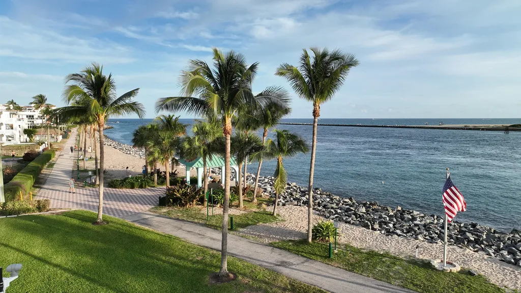 180 Lake Drive Palm Beach Shores FL 33404
