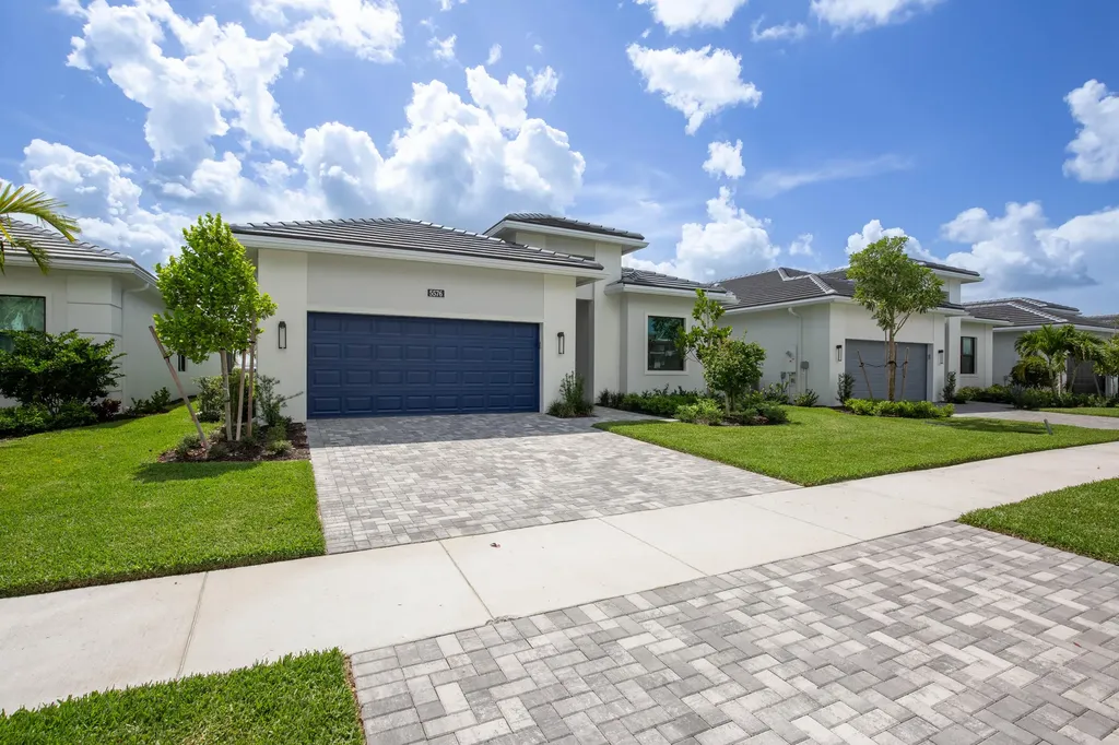 5576 Captiva Lane The Acreage FL 33470