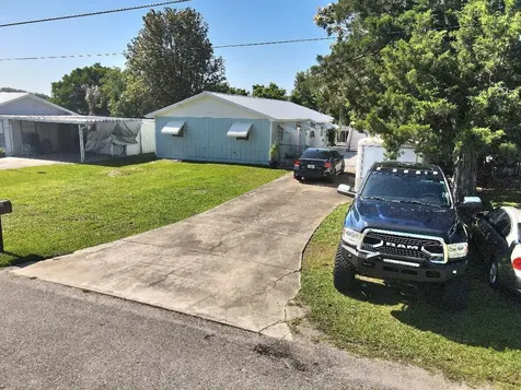 2828 SE 21st Court Okeechobee FL 34974