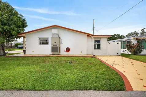 4579 NW 17th Terrace Tamarac FL 33309
