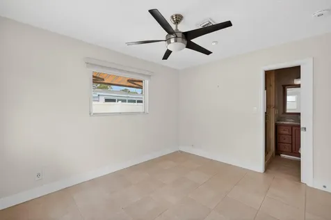 4579 NW 17th Terrace Tamarac FL 33309