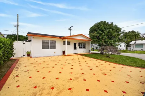 4579 NW 17th Terrace Tamarac FL 33309