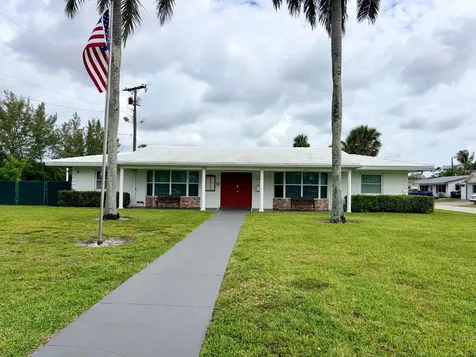 4579 NW 17th Terrace Tamarac FL 33309