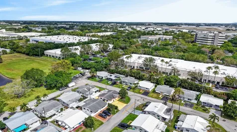 4579 NW 17th Terrace Tamarac FL 33309