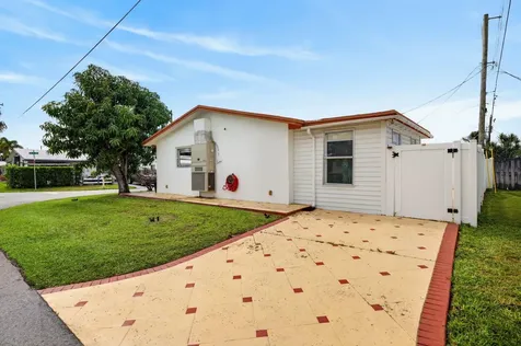 4579 NW 17th Terrace Tamarac FL 33309