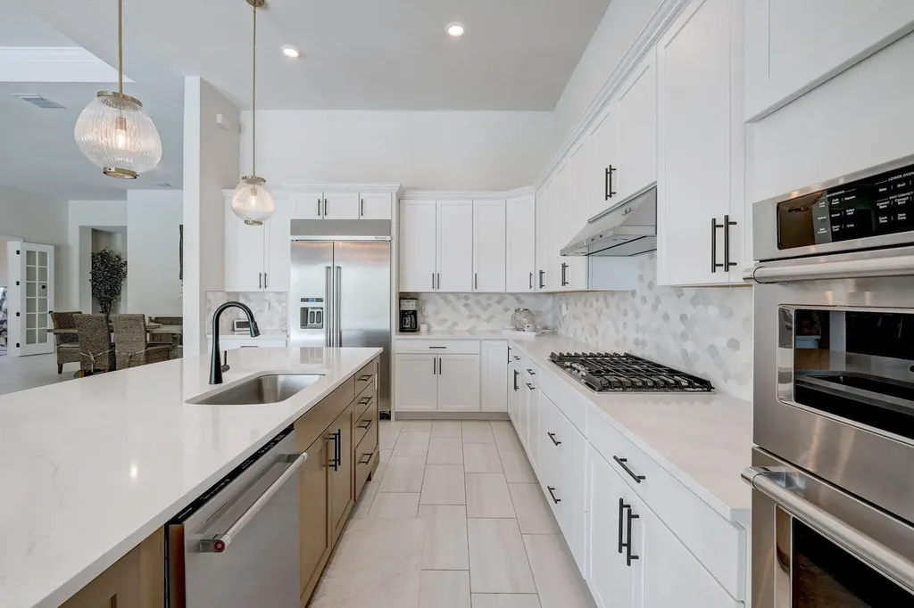 9234 Balsamo Drive Palm Beach Gardens FL 33412