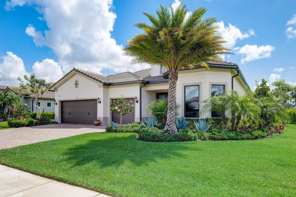9234 Balsamo Drive Palm Beach Gardens FL 33412