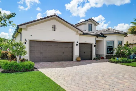 9234 Balsamo Drive Palm Beach Gardens FL 33412