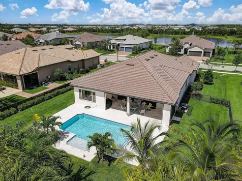 9234 Balsamo Drive Palm Beach Gardens FL 33412