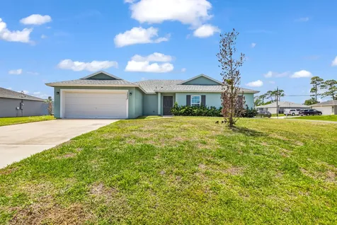 1220 SE Navajo Lane Port St Lucie FL 34983