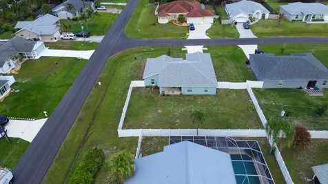1220 SE Navajo Lane Port St Lucie FL 34983