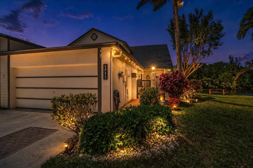 1711 Landings Boulevard Greenacres FL 33413